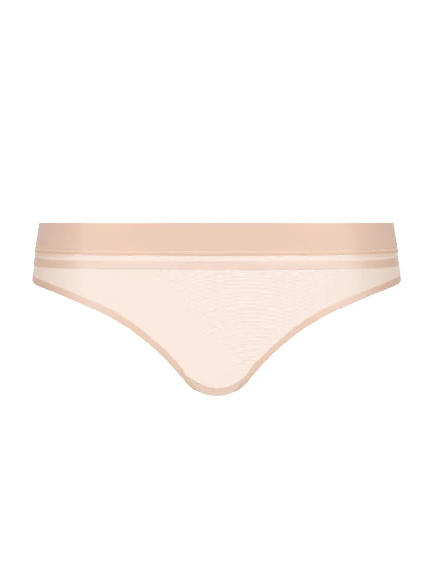Accent Thong