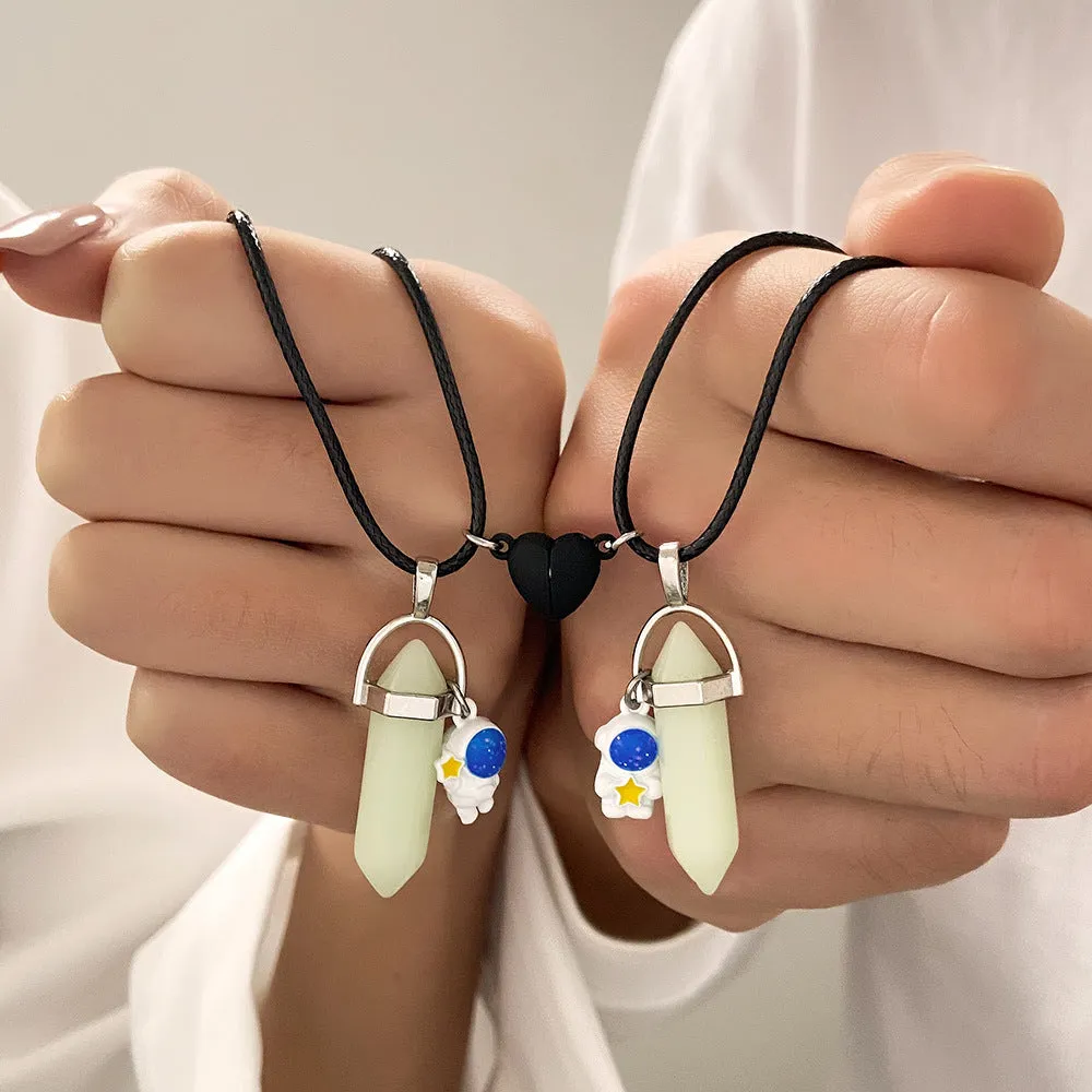 Astronaut crystal pillar luminous couple necklace
