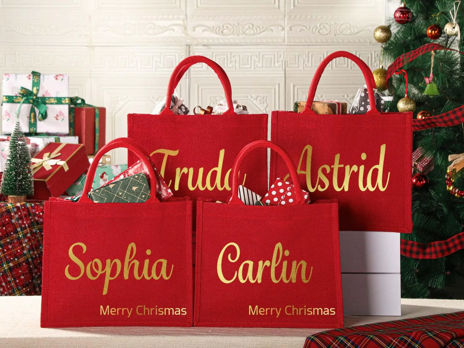 Custom Christmas gift bag & Charm, Holiday Gift Bags with Name, Christmas party bags, Christmas Eve Gift Bags, Xmas Holiday Presents