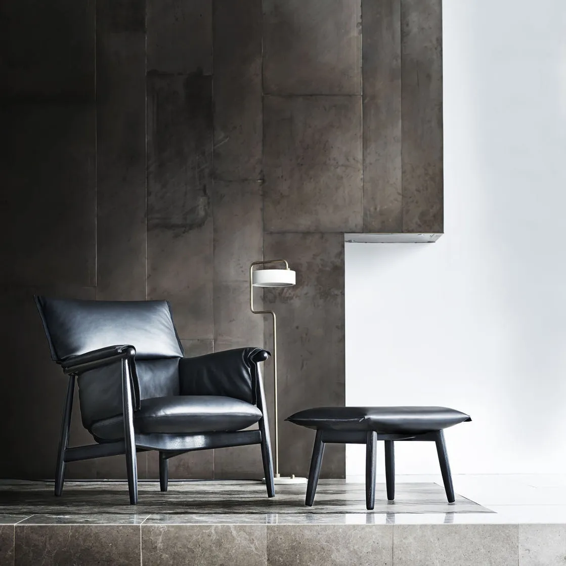 E015 Embrace Lounge Chair