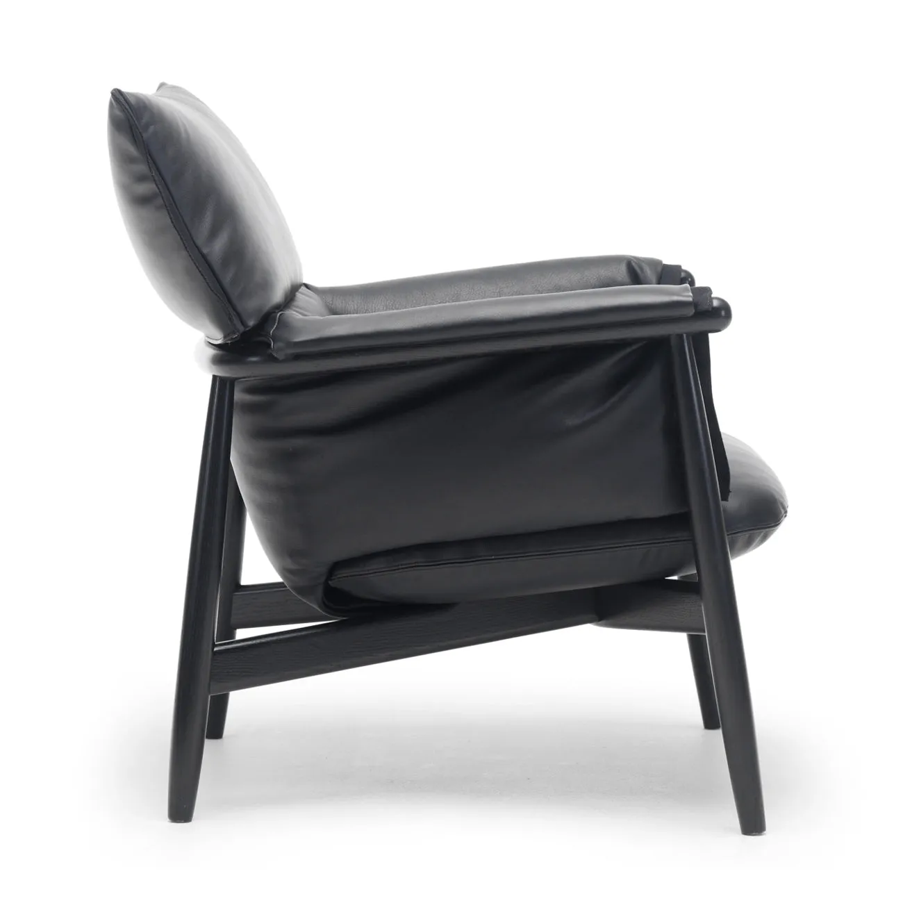 E015 Embrace Lounge Chair