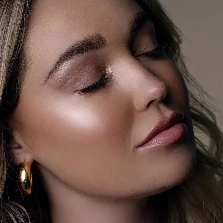 EYE OF HORUS - Luminous Highlighter