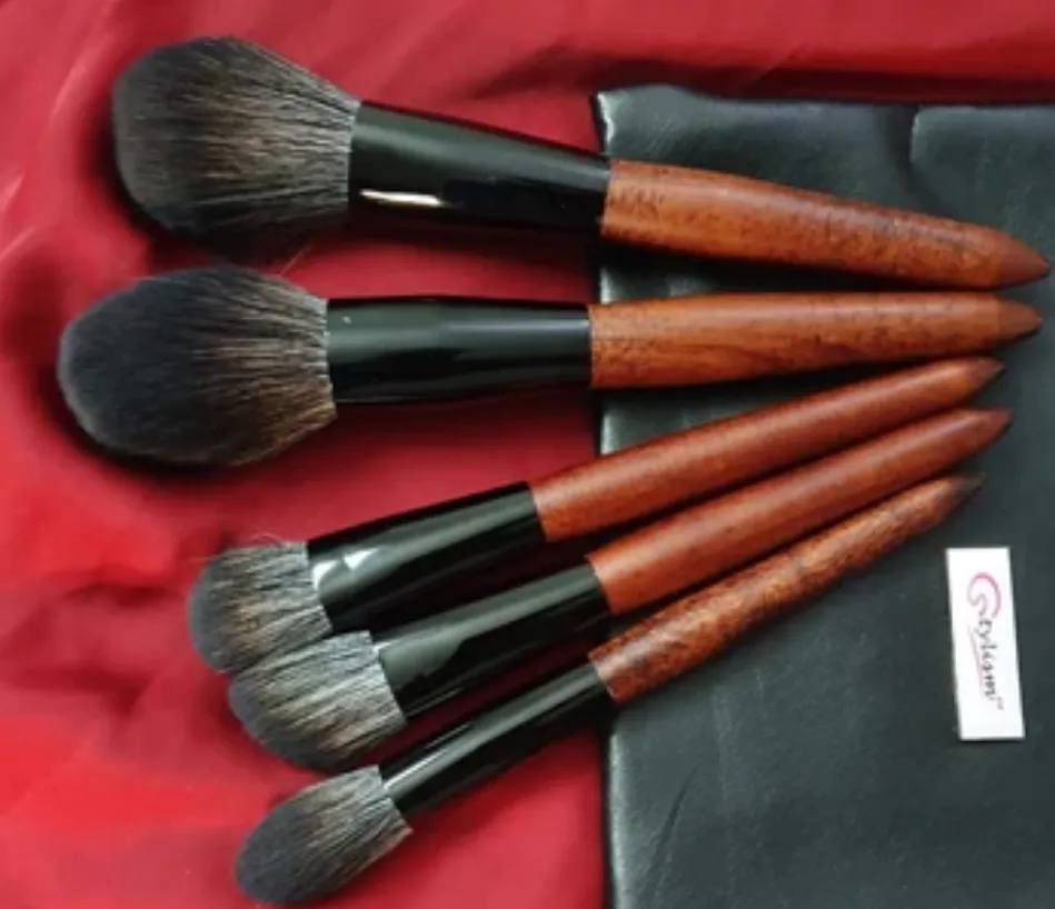 Face Brushes Set Wooden Handle Brush Set (5 piece collection with bag)