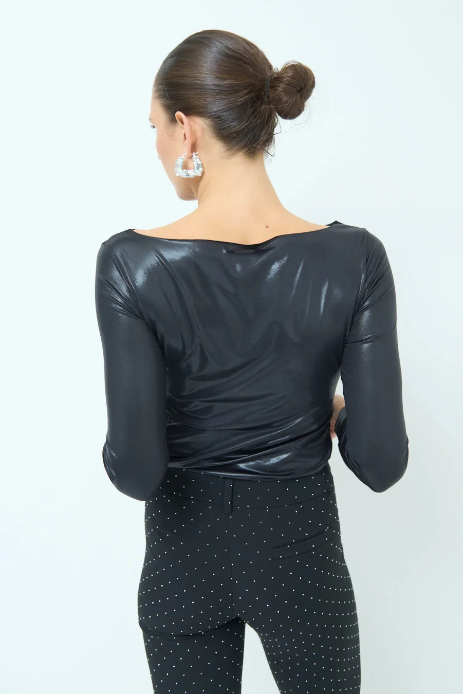 Fitted long-sleeve glossy top wholesale