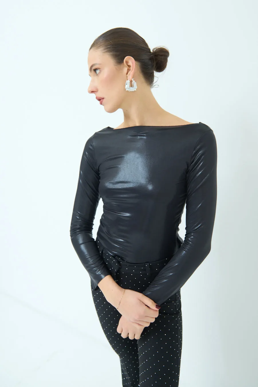 Fitted long-sleeve glossy top wholesale