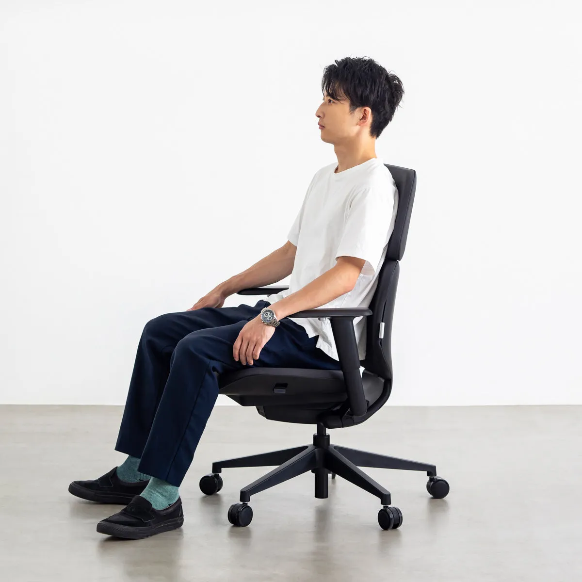 Functional - Comfort　リクライニングできる デスクチェア