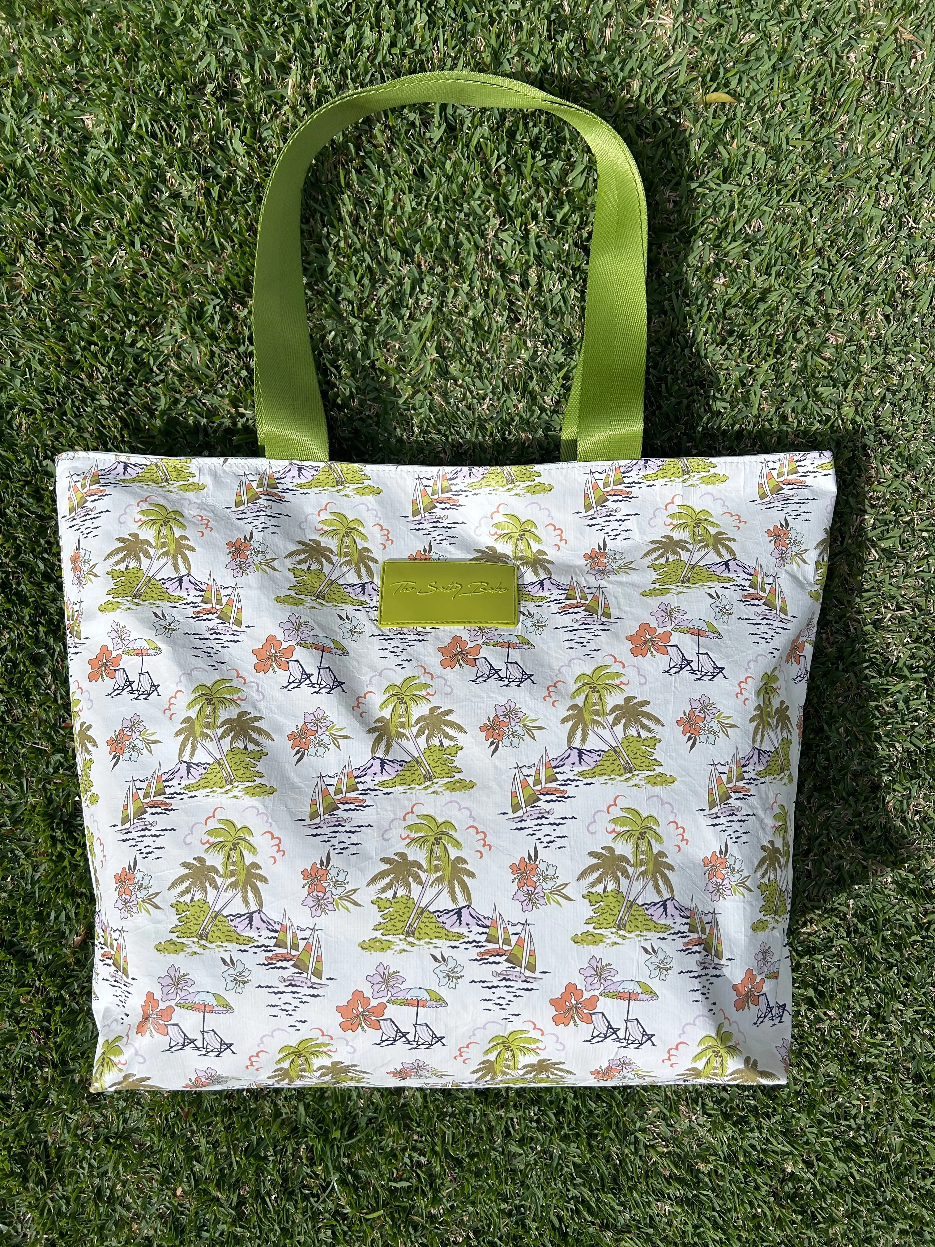 Ivory Tropical Keg tote bag