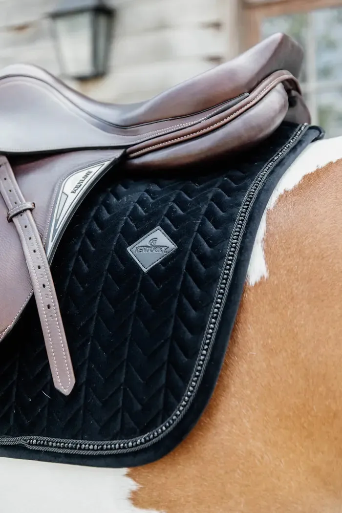 Kentucky Saddle Pad Velvet Pearls Jumping Black