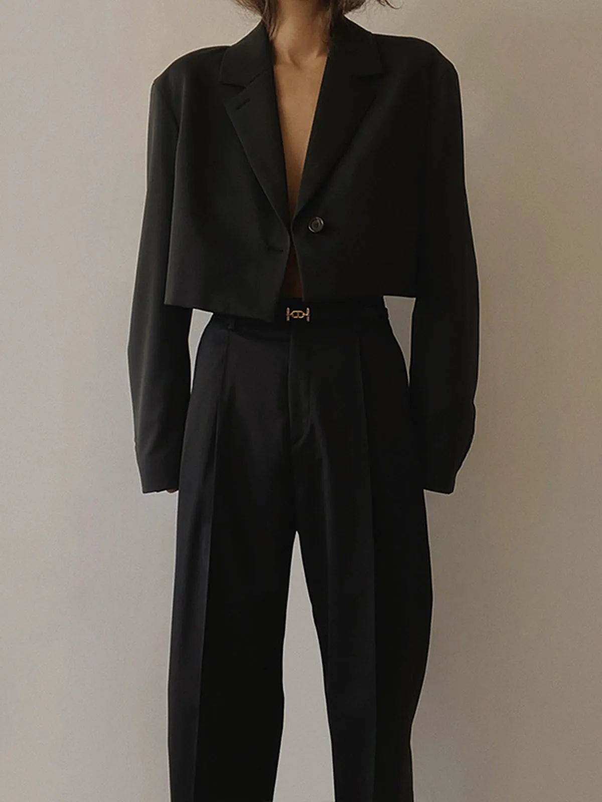 Mind My Graceful Business Crop Blazer