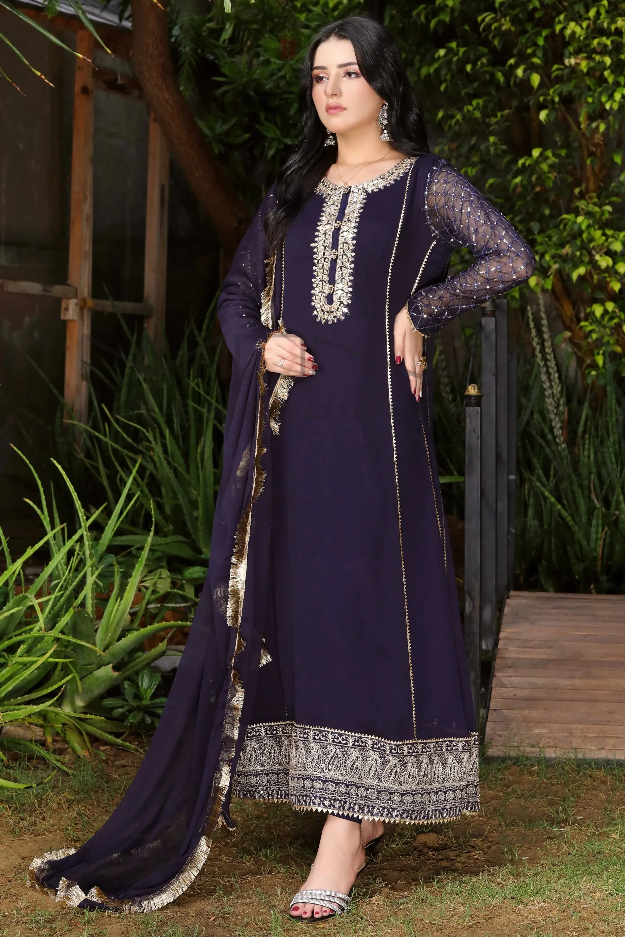 Mona - Luminous - Navy Blue