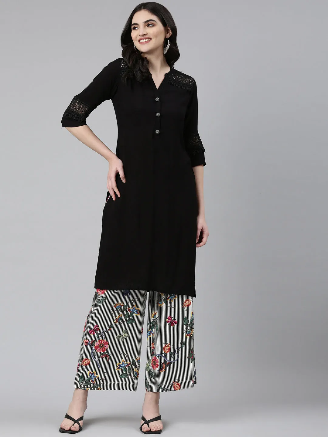 Neeru's Black Regular Straight Solid Kurta And Palazzos