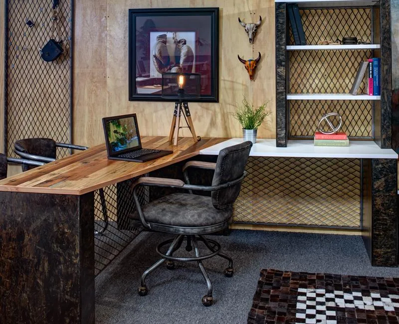 Reclaimed Wood Workstation