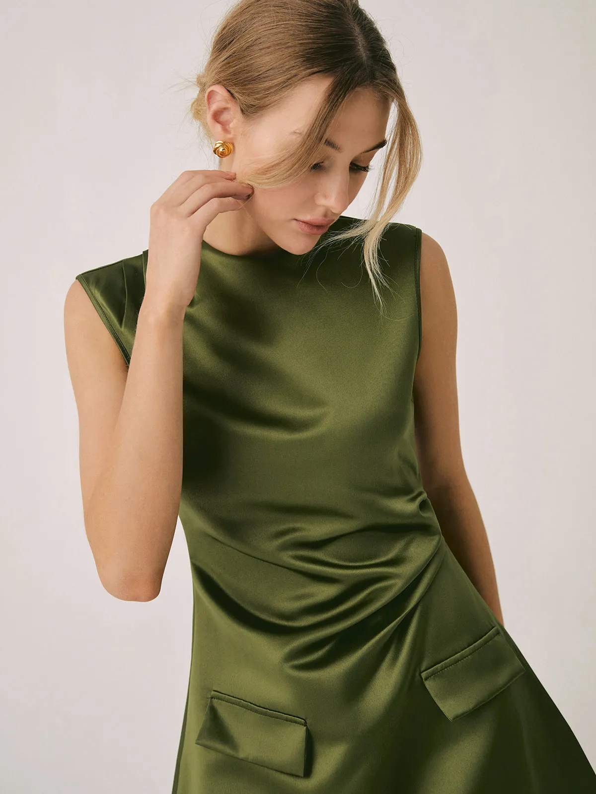 Satin Crew Graceful Neck Short Dress