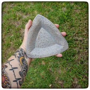 Skull triangle dish (5.5 inch)