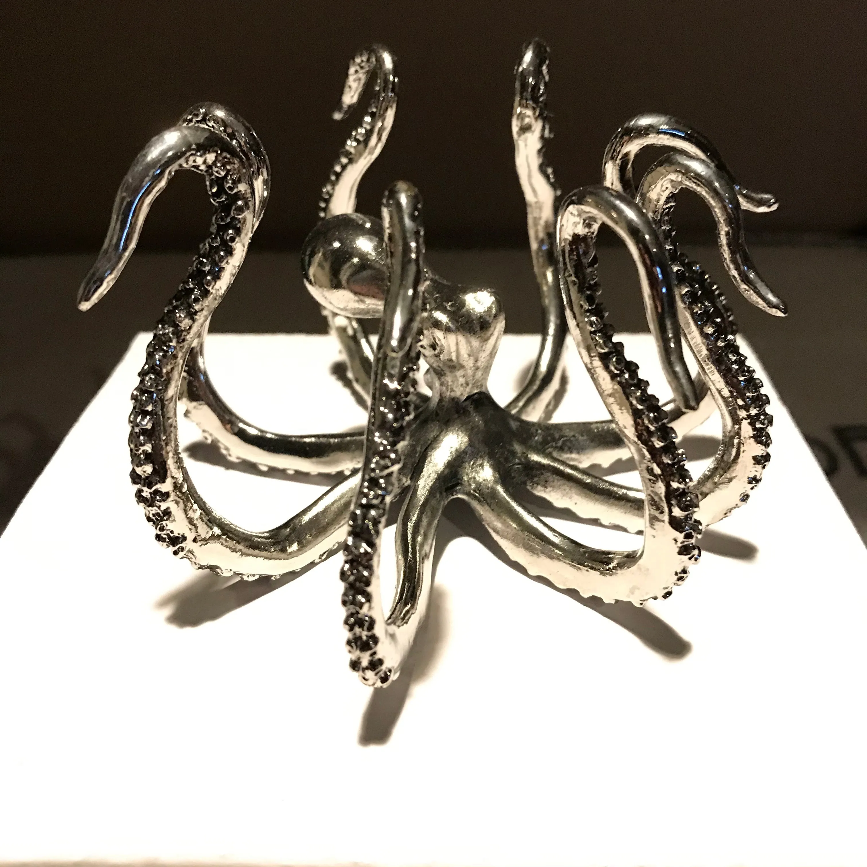 The OctoStand - Ocean-Themed Display Stand for Orbs, Plants and Ocean Decor