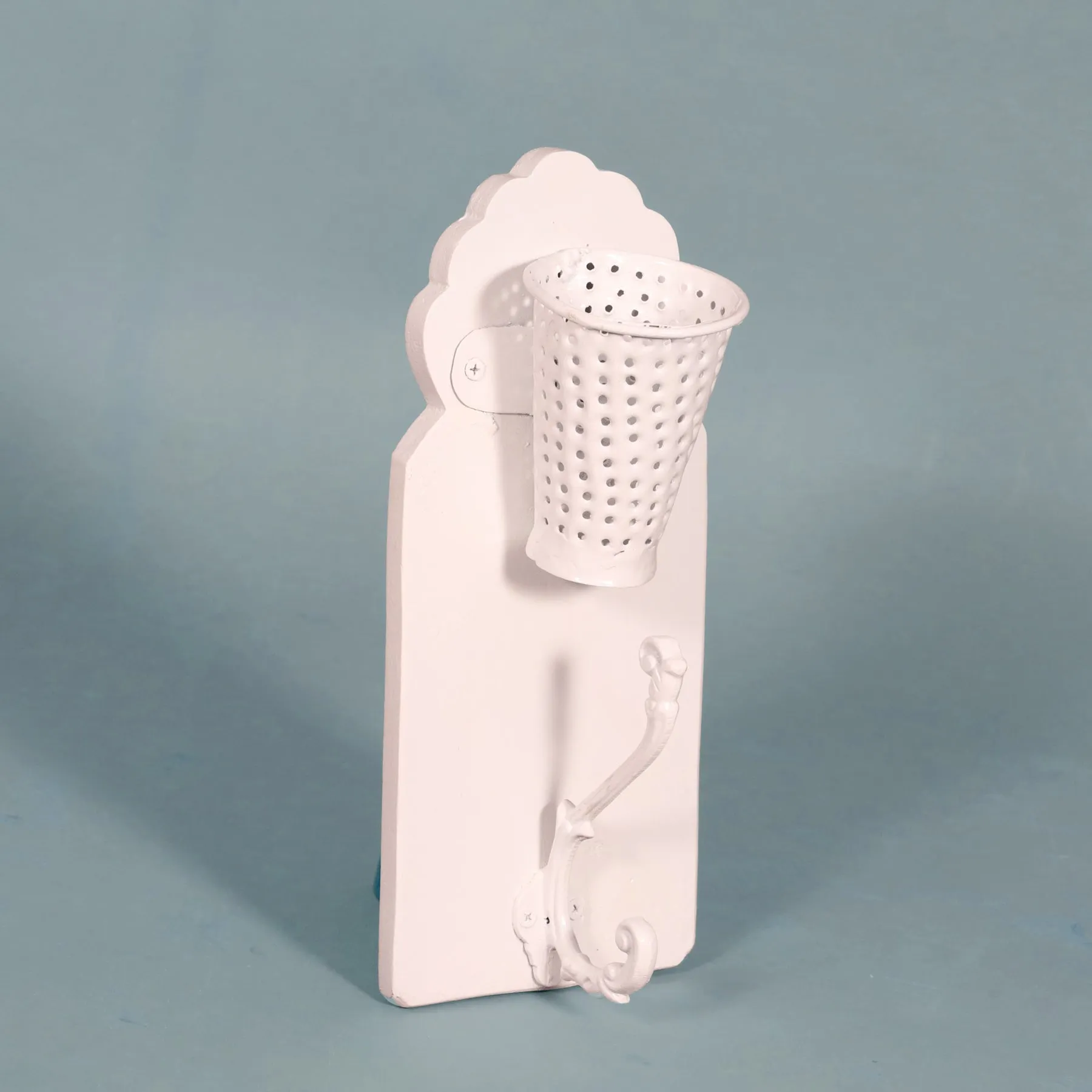 White Glass & Hook with Wooden Board